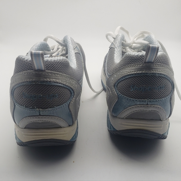 Sketches Shaped up - Picture 8 of 11